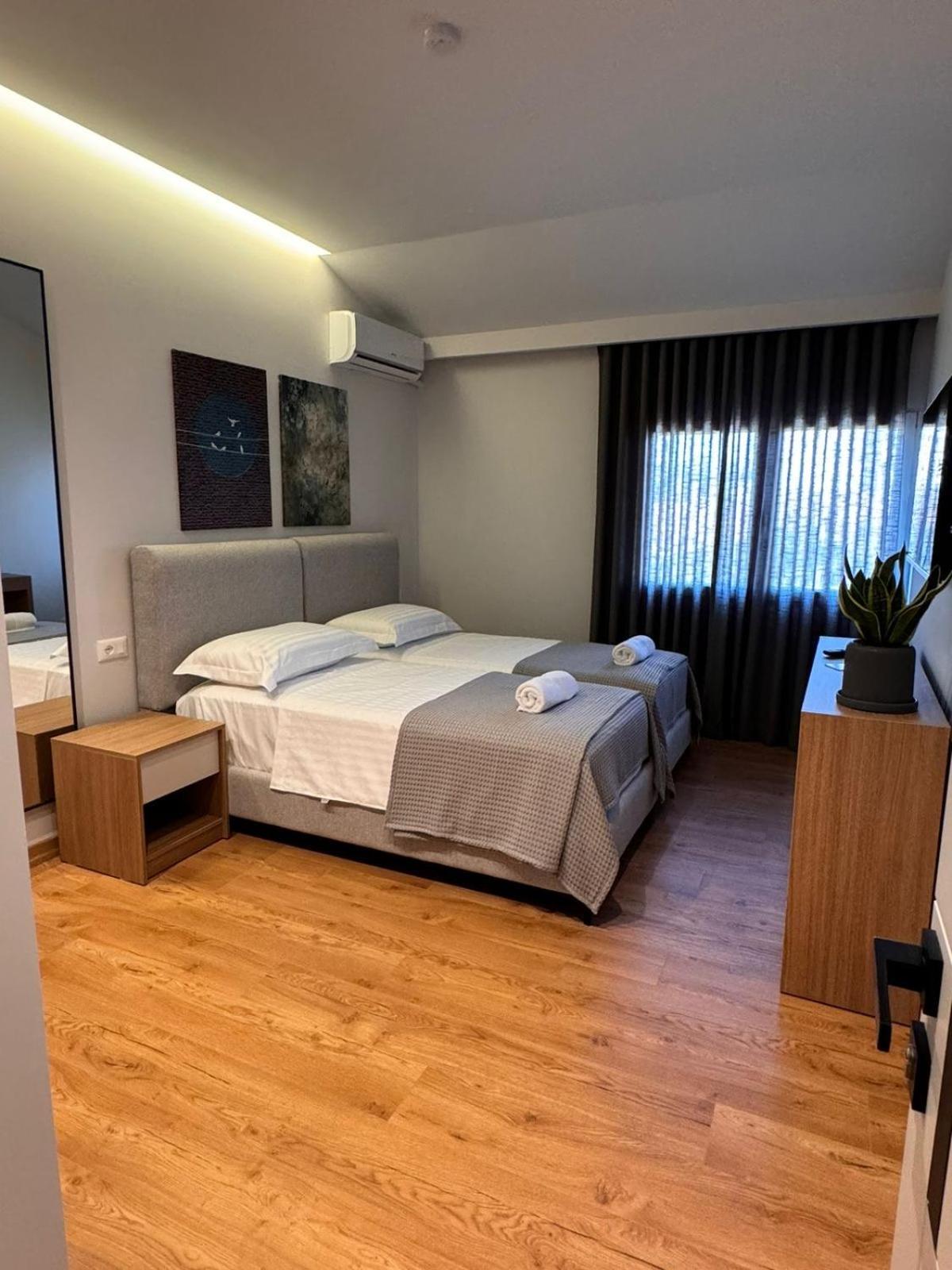 Izi Boutique Leilighet Tiranë Eksteriør bilde